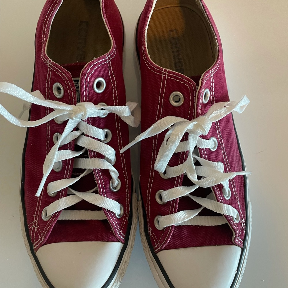 Maroon Converse. Women’s Size 8.